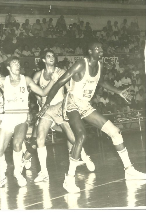 Jugada de un Náutico–Claret de 1985, según Basketmanía, galería «Mirando al pasado».