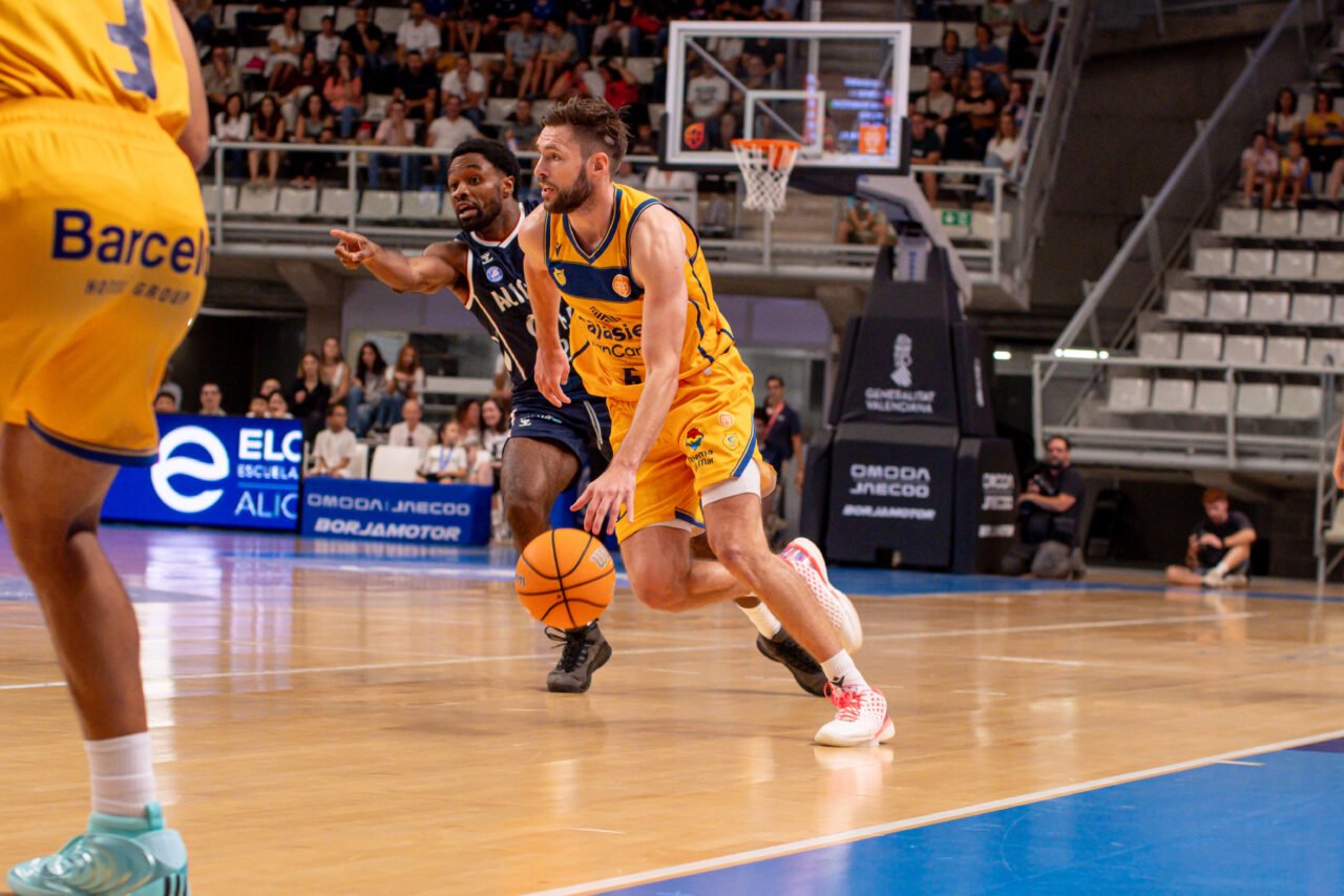 Fotografía del partido de Gran Canaria en Alicante publicada por CB Gran Canaria